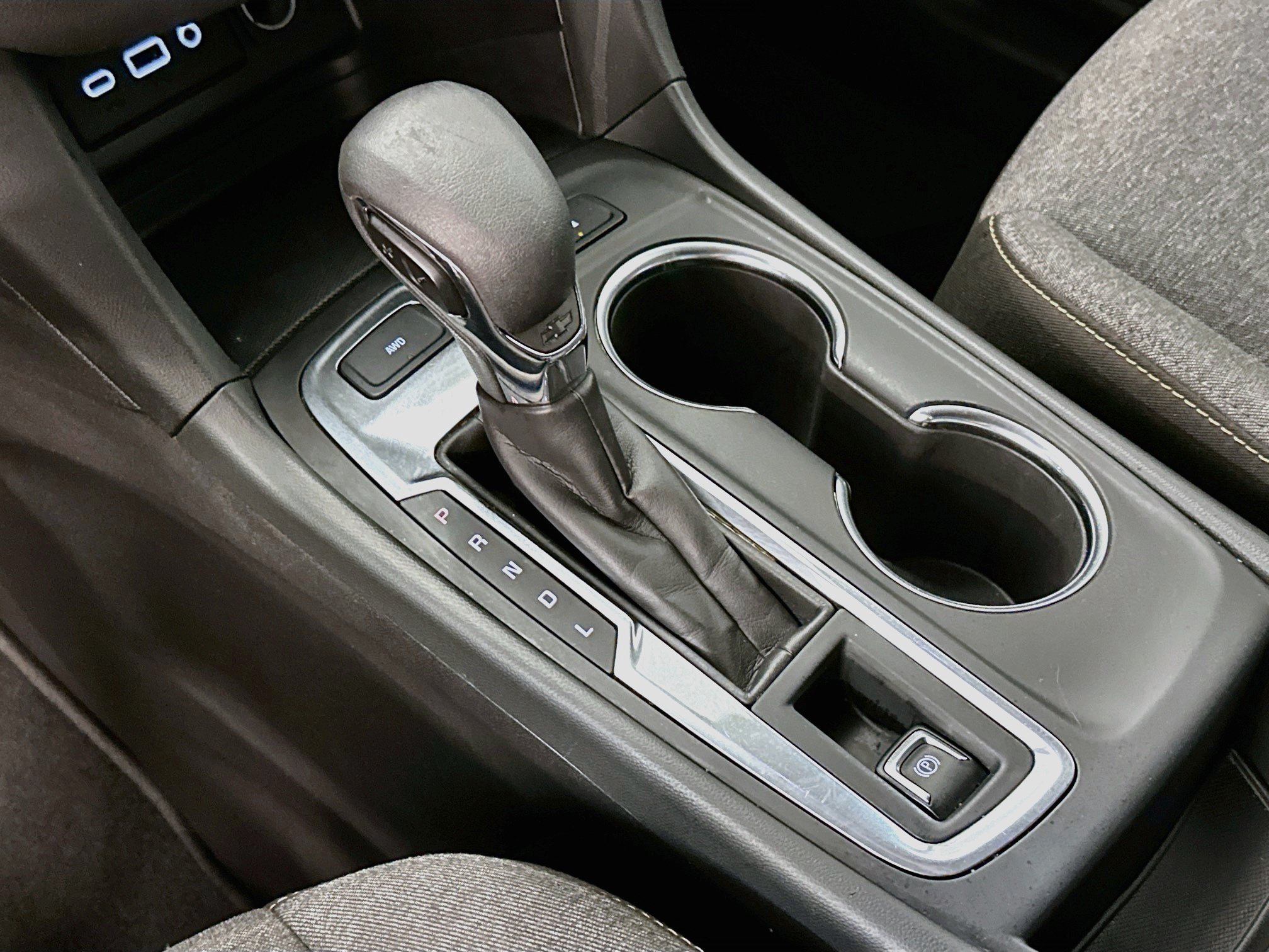 Used 2024 Chevrolet Equinox LT AWD/4WD image 25