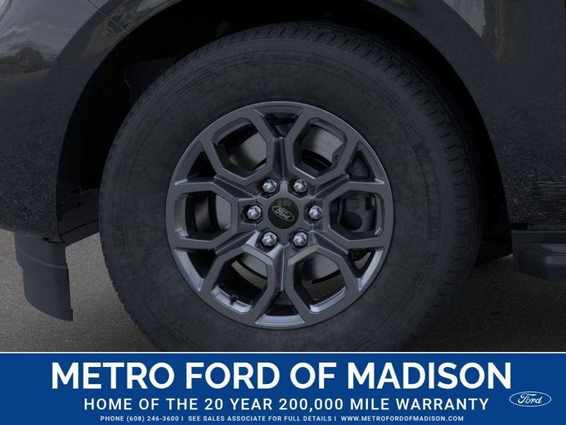 New 2025 Ford Expedition Active image 20