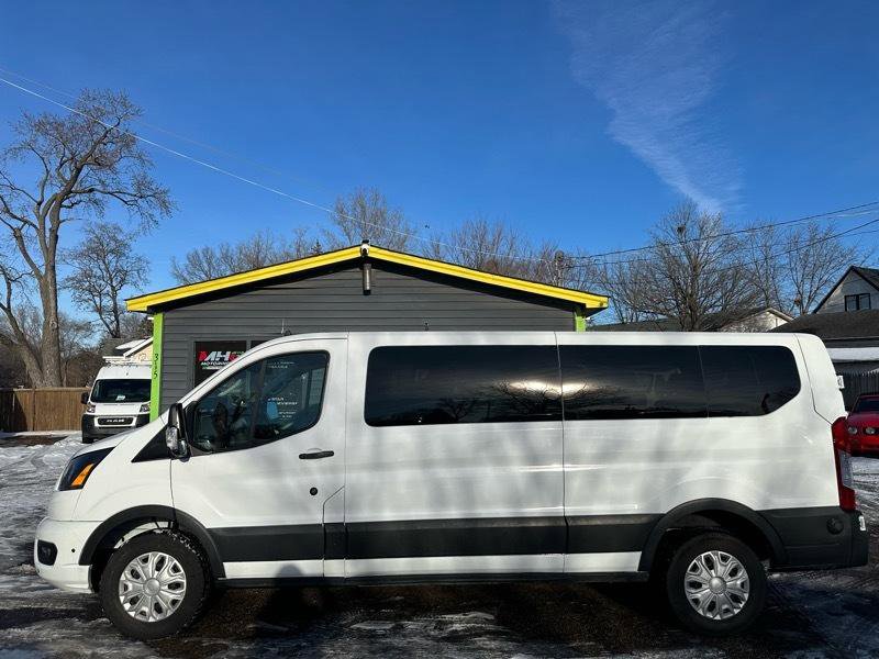 Used 2025 Ford Transit 350 XLT image 5