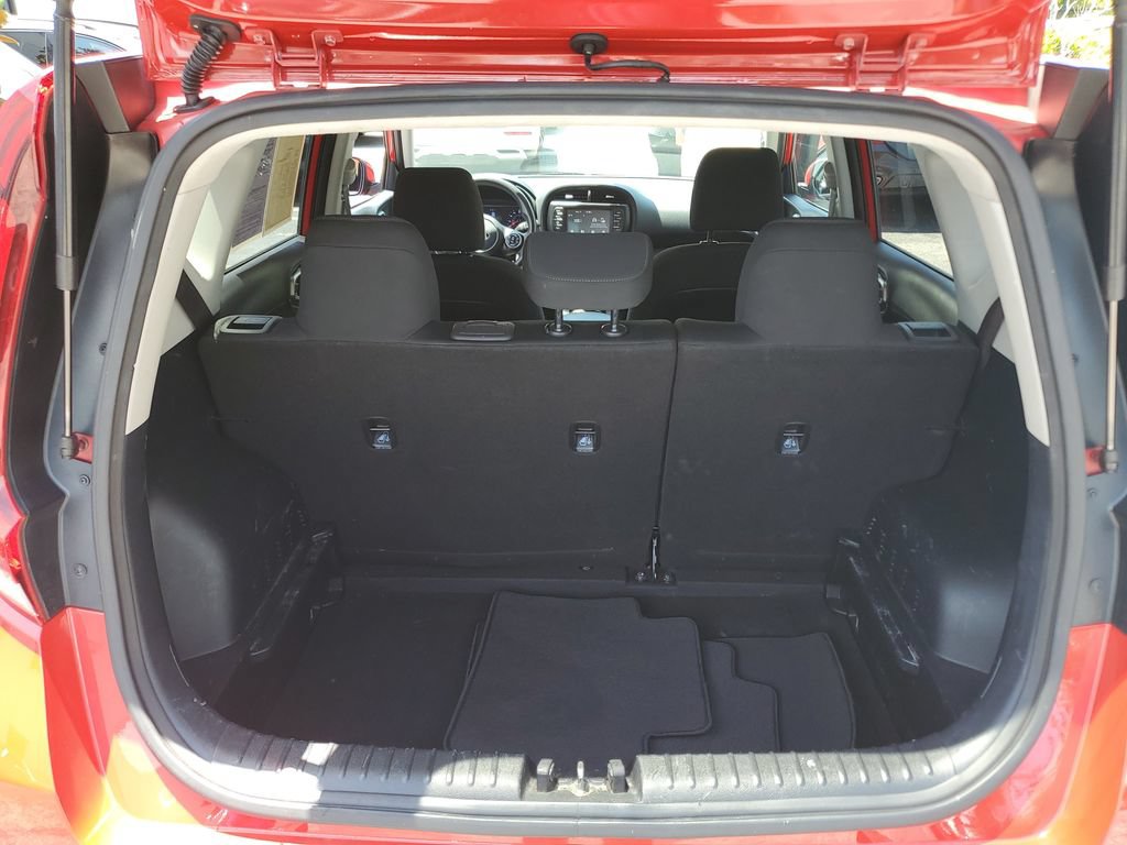 Used 2020 Kia Soul S FWD image 9