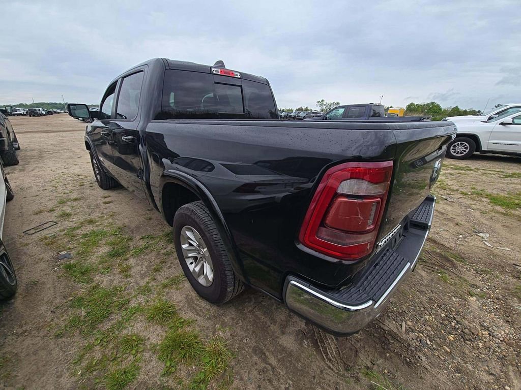 Used 2019 RAM 1500 Laramie AWD/4WD image 2
