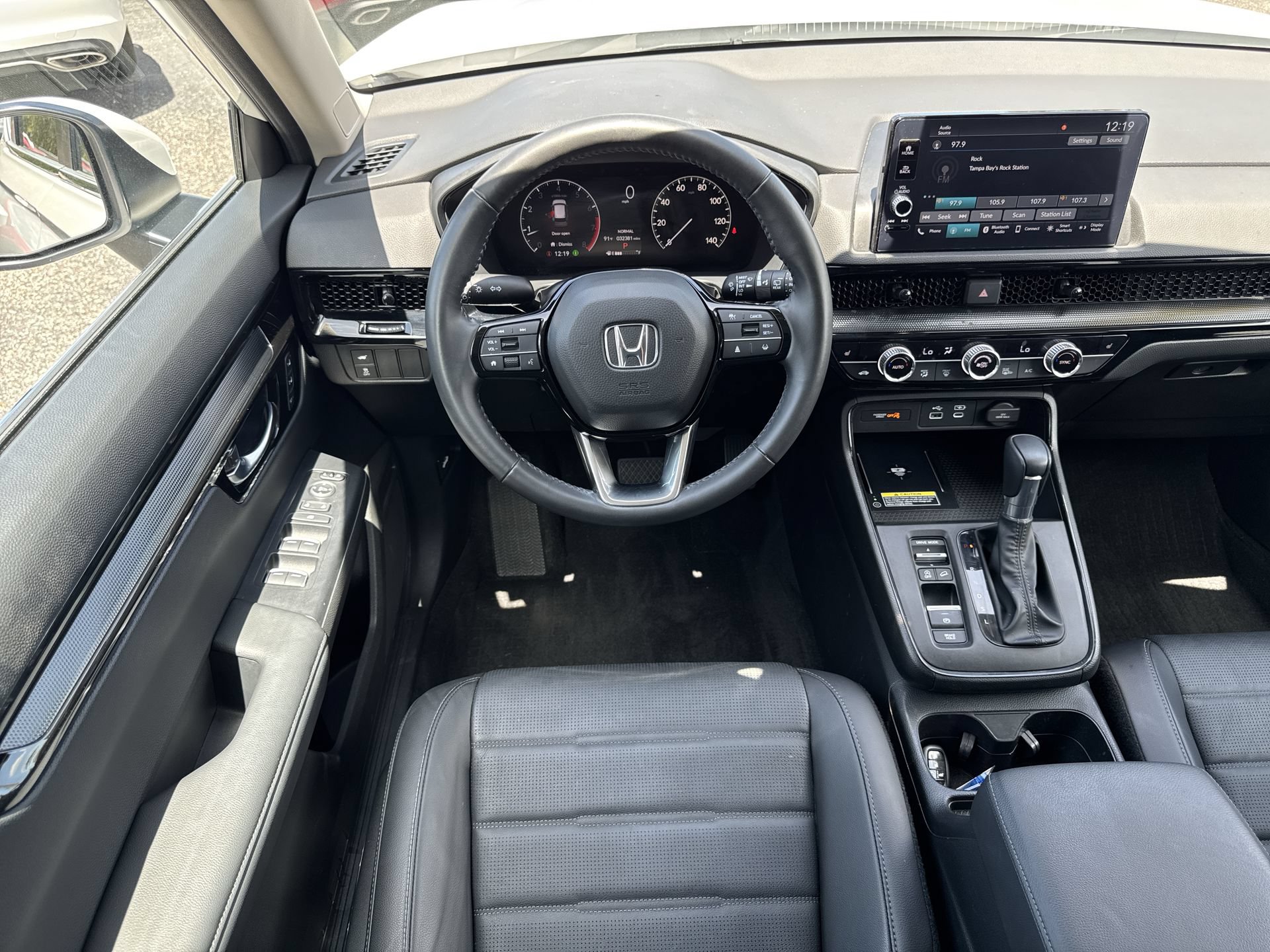 Used 2025 Honda CR-V EX-L image 16