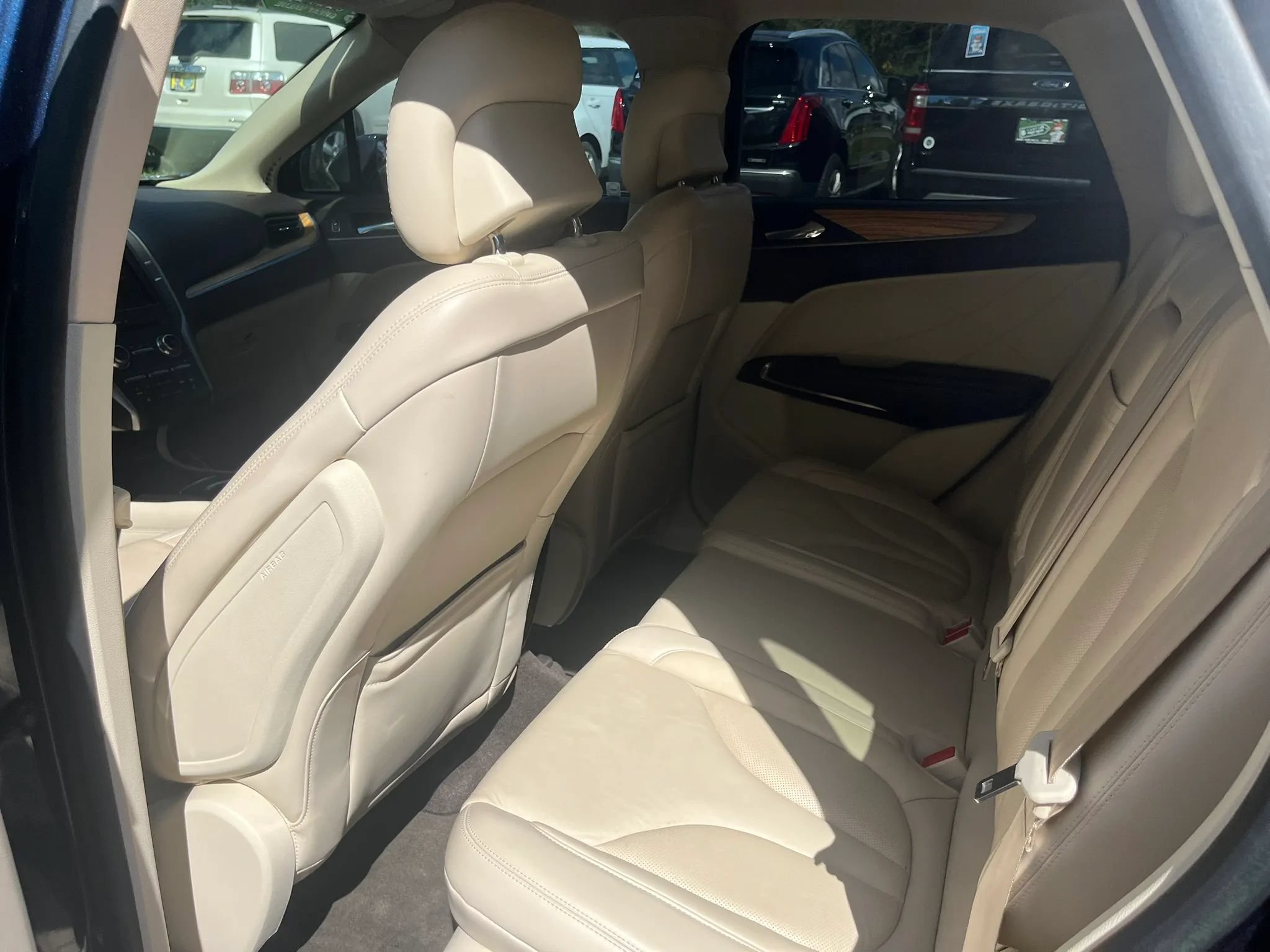 Used 2015 Lincoln MKC FWD w/ Equipment Group 101A Select image 25