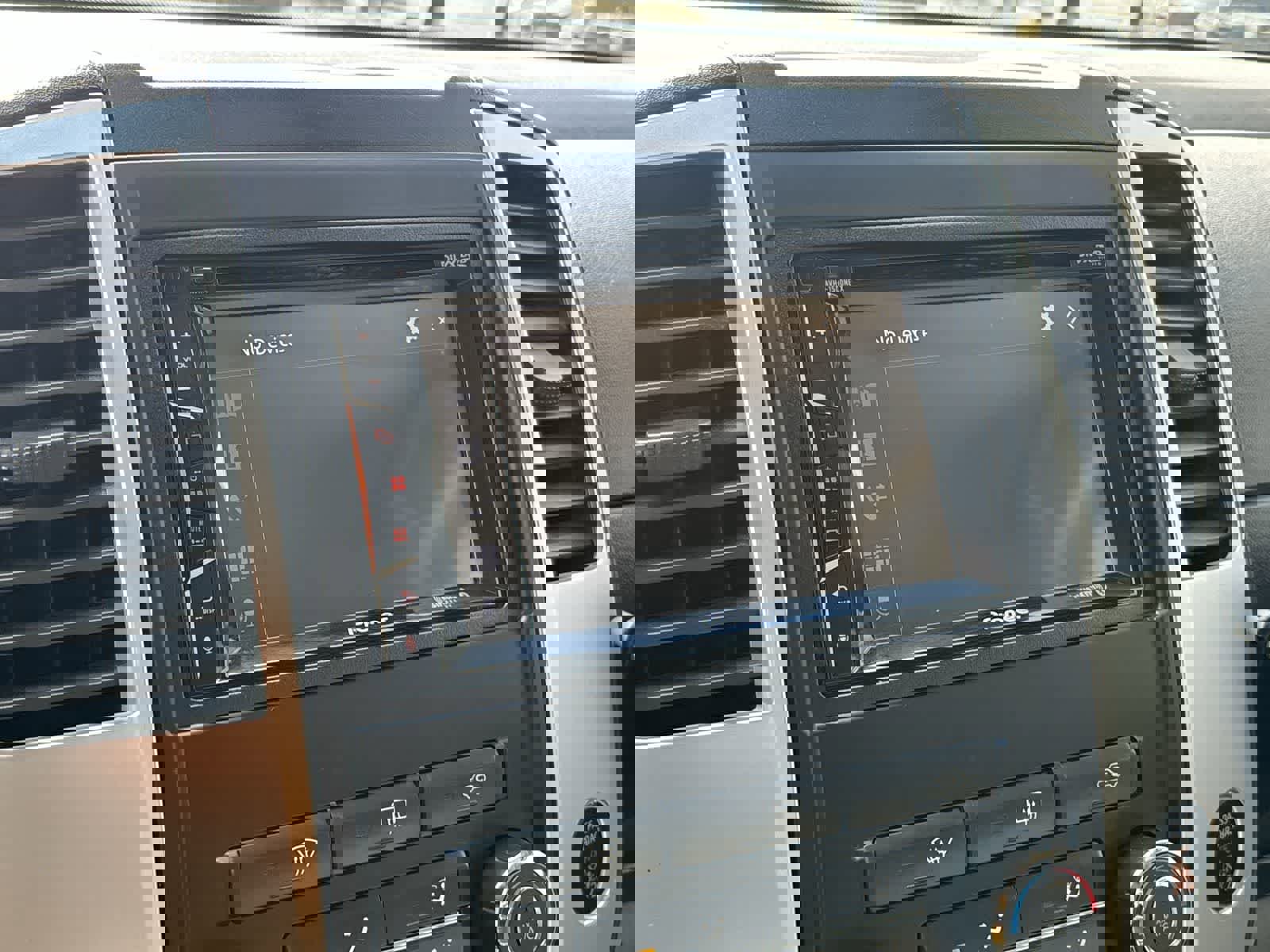 Used 2012 Nissan Xterra PRO-4X w/ Pro-4x Leather Pkg image 17