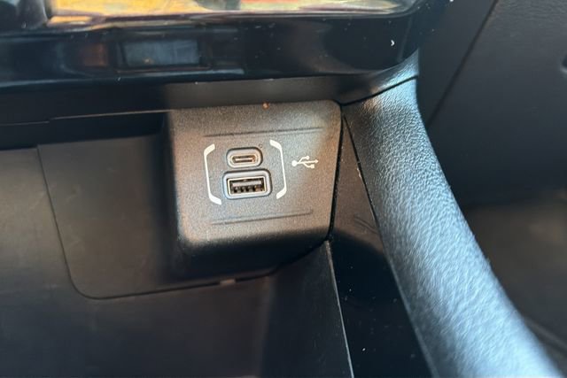 Used 2022 Jeep Compass Trailhawk w/ Trailhawk Elite Group image 33