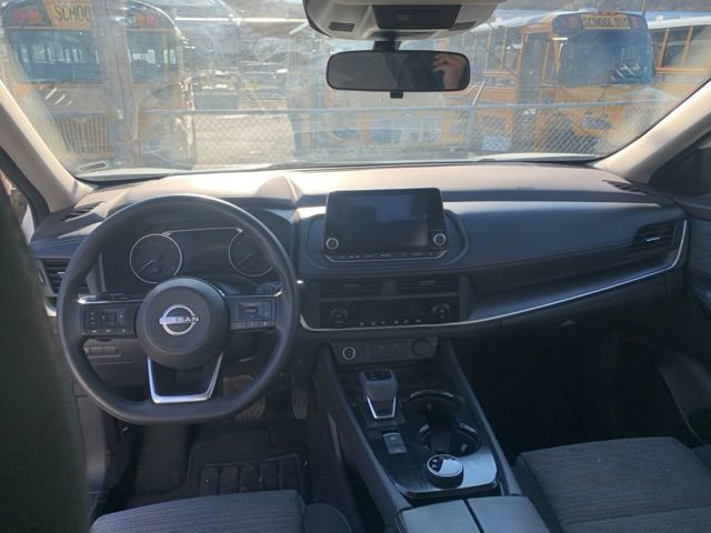 Used 2023 Nissan Rogue SV image 16