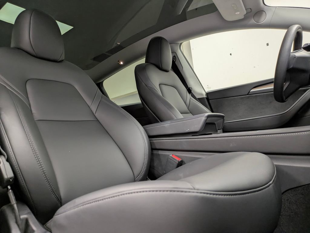 Used 2023 Tesla Model Y Long Range image 15