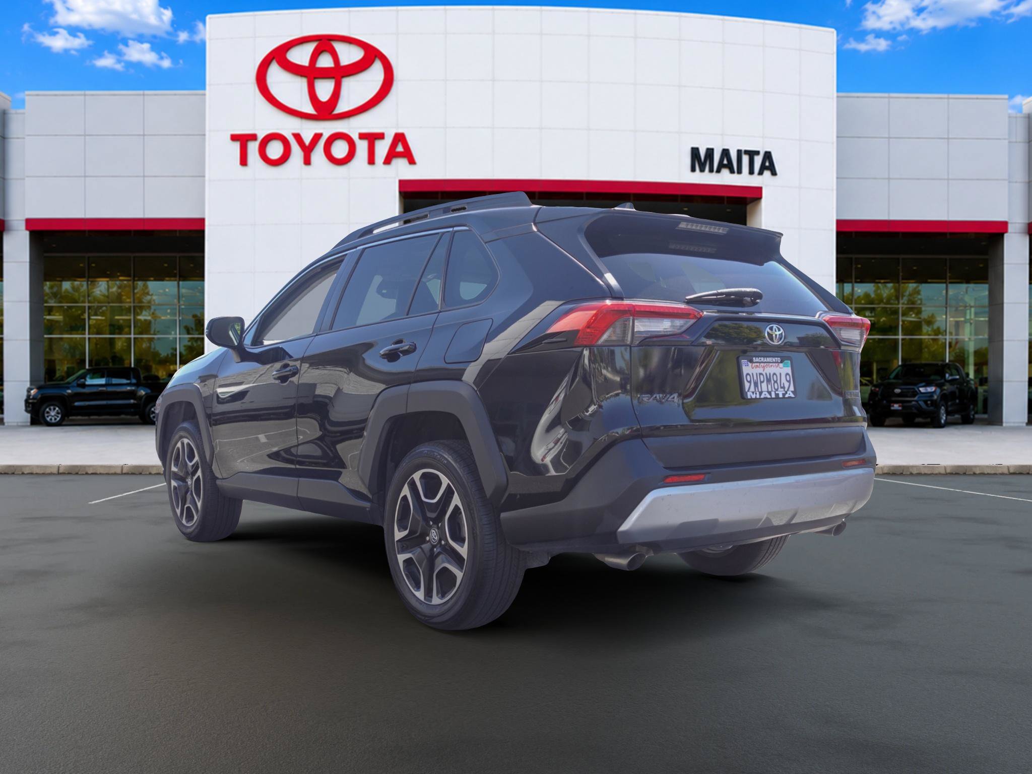 Used 2019 Toyota RAV4 Adventure AWD/4WD image 5