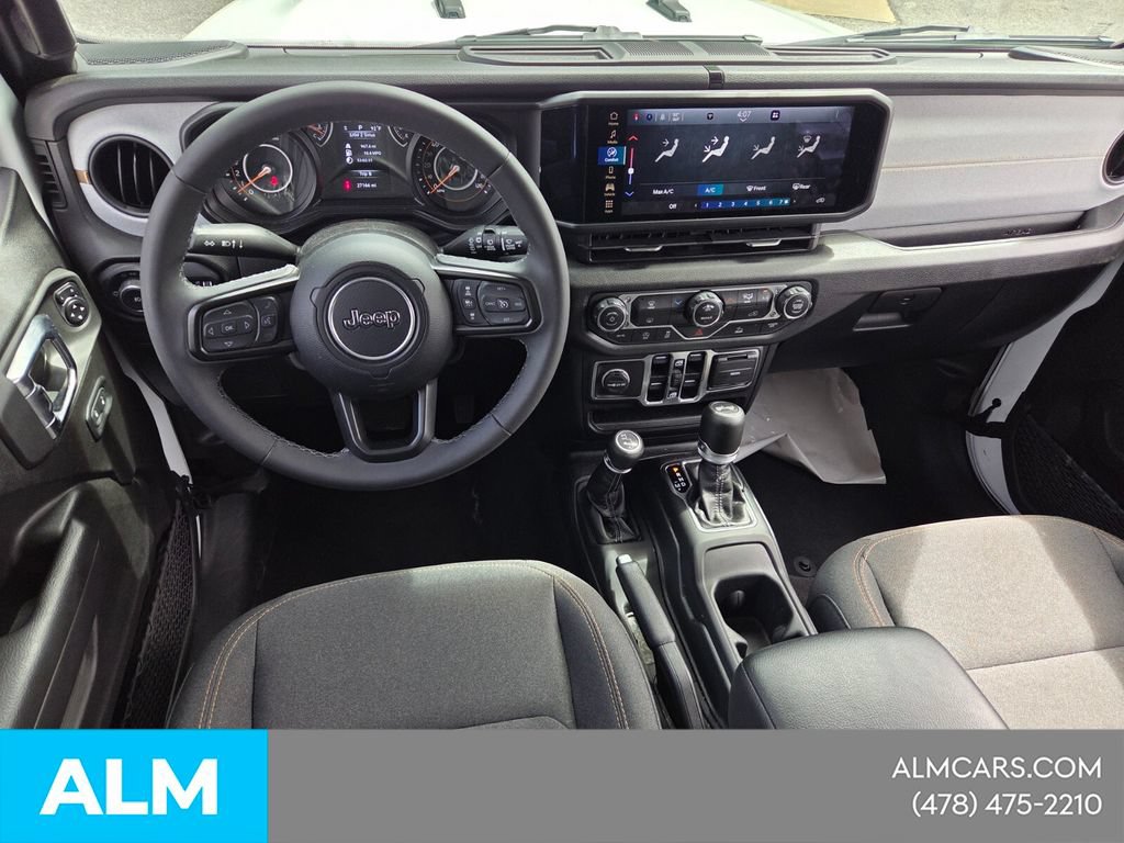 Used 2025 Jeep Wrangler Unlimited Sport AWD/4WD image 10