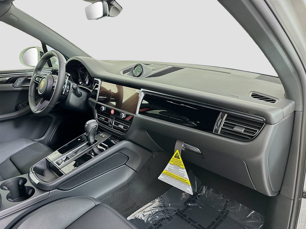 New 2026 Porsche Macan S AWD/4WD image 31
