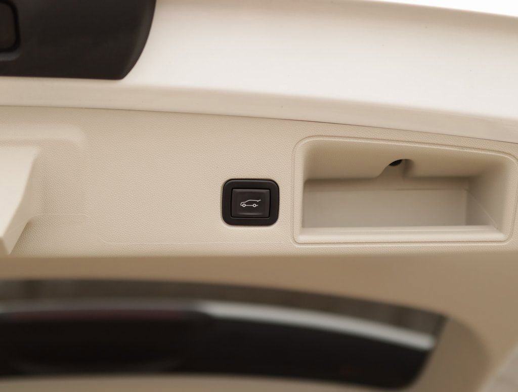 Used 2021 GMC Terrain Denali w/ Denali Premium Package image 32