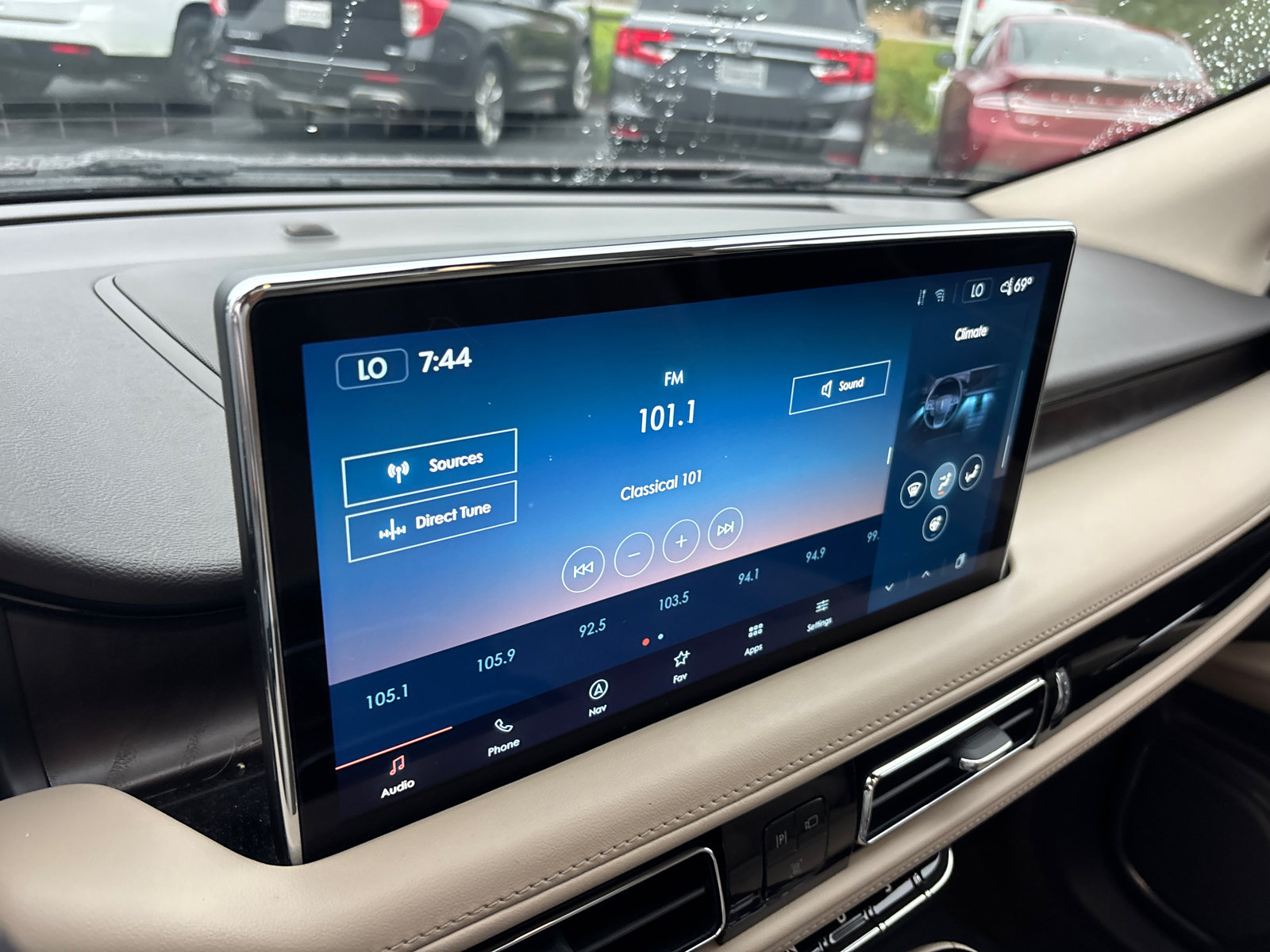 Used 2022 Lincoln Nautilus Reserve AWD/4WD image 19