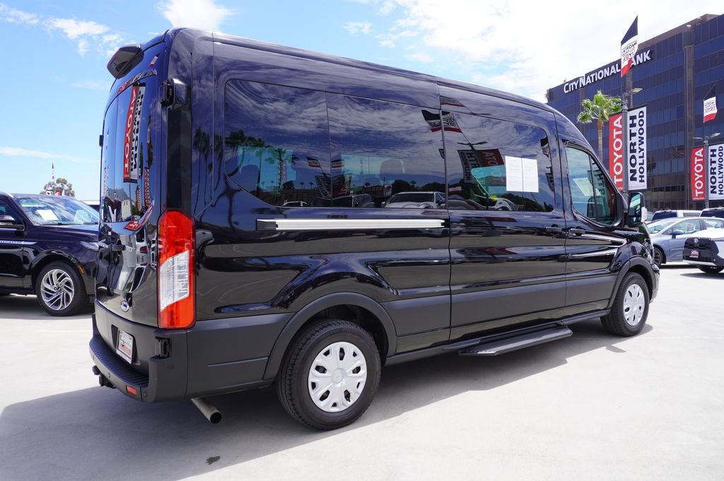 Used 2025 Ford Transit 350 XLT RWD image 7