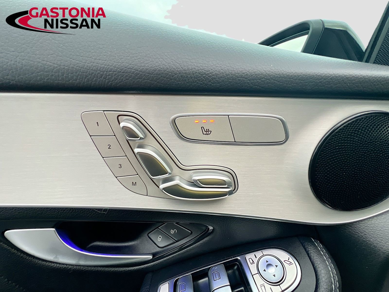 Used 2022 Mercedes-Benz GLC 300 image 41