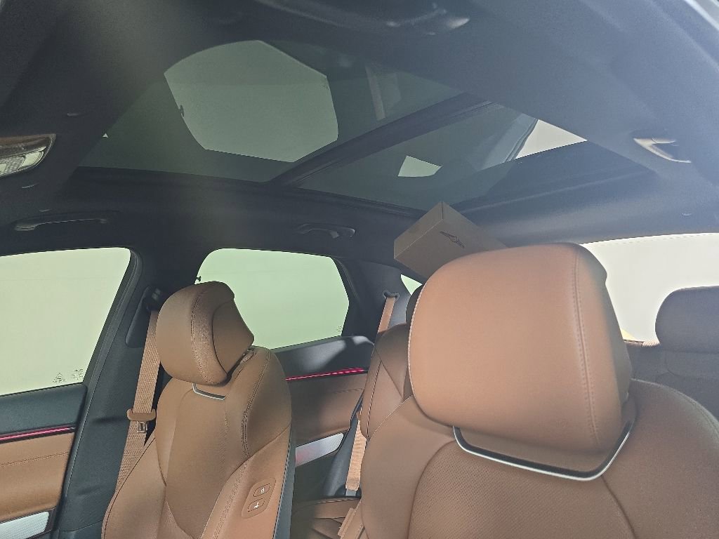 New 2026 Genesis GV70 2.5T Advanced AWD/4WD image 27