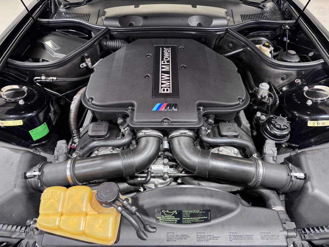 Used 2002 BMW Z8 RWD image 32