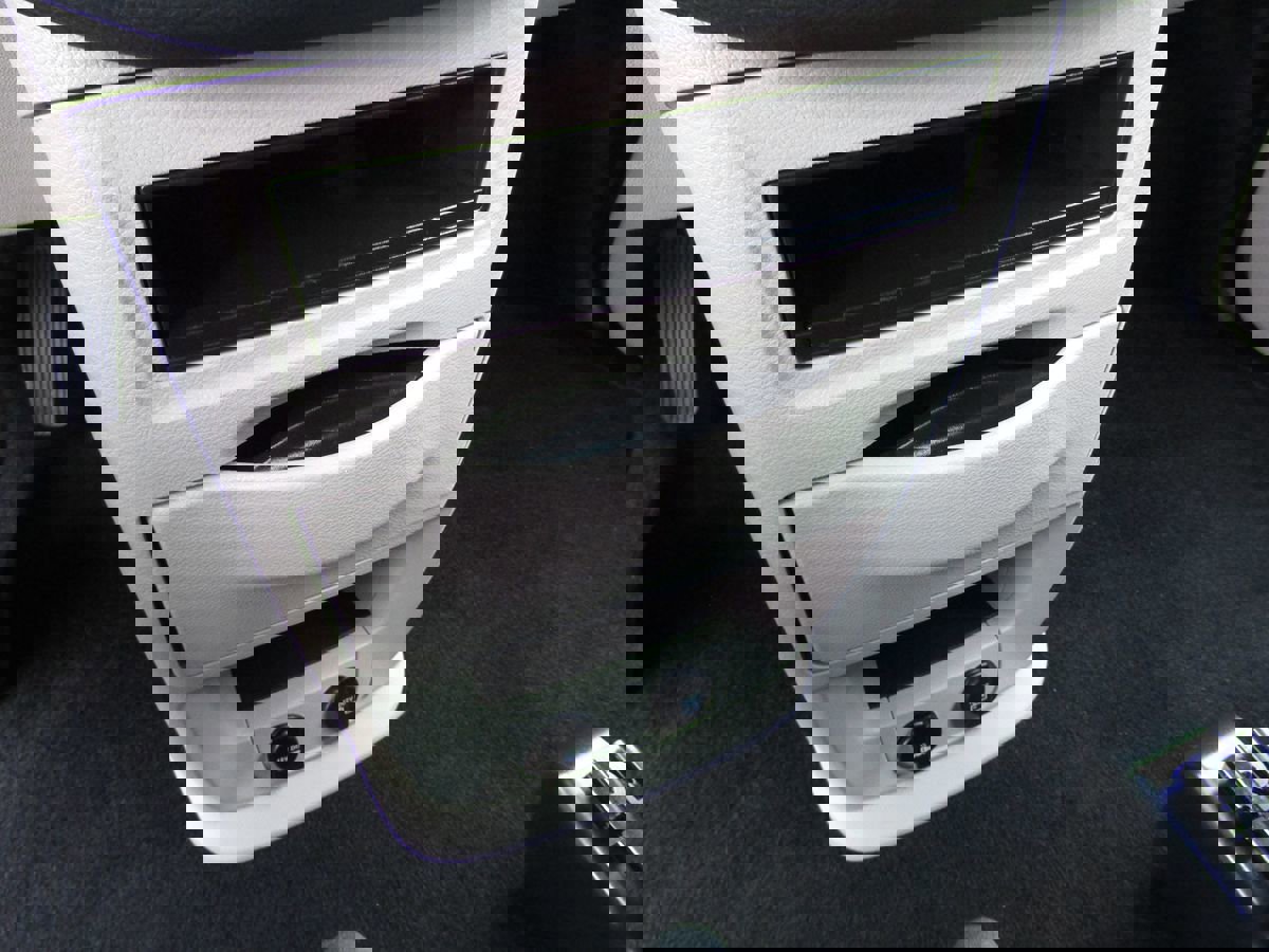 Used 2017 Dodge Grand Caravan SE w/ Power Window Group image 18