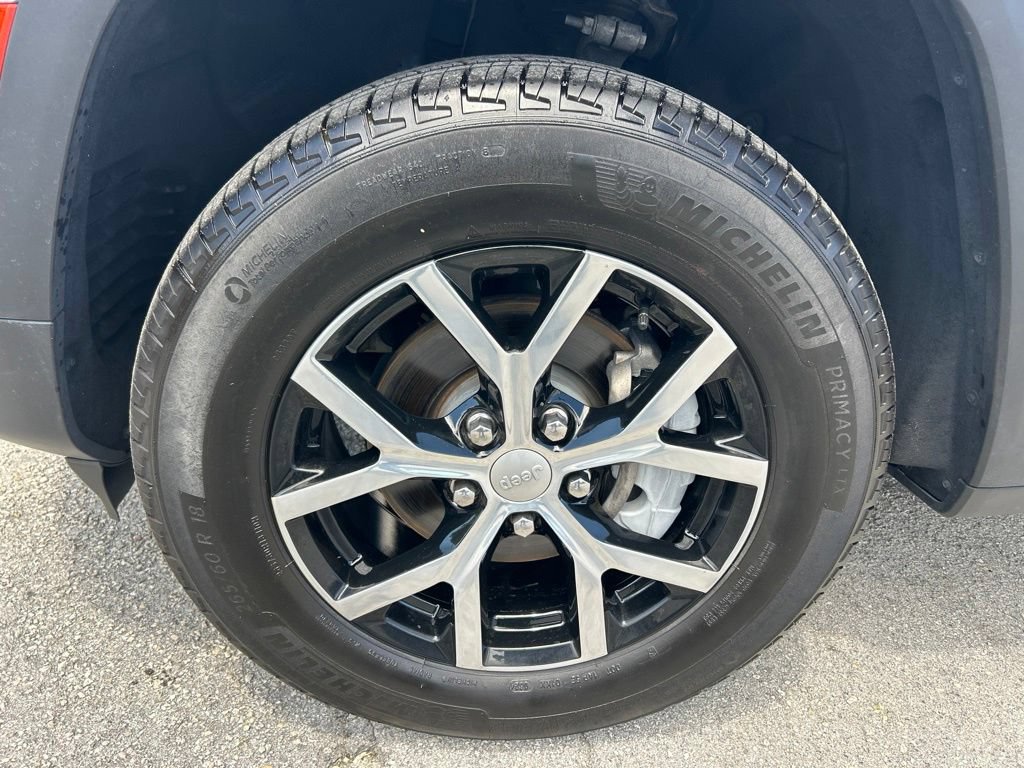 Certified 2024 Jeep Grand Cherokee Limited RWD image 19