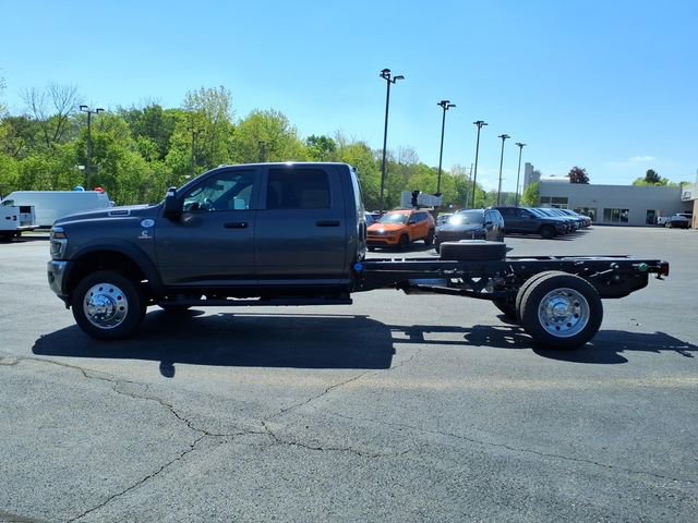 New 2026 RAM 5500 Tradesman AWD/4WD image 4