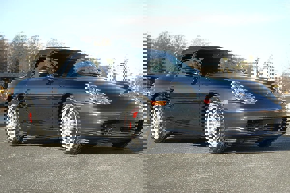 Used 2004 Porsche Boxster S image 2