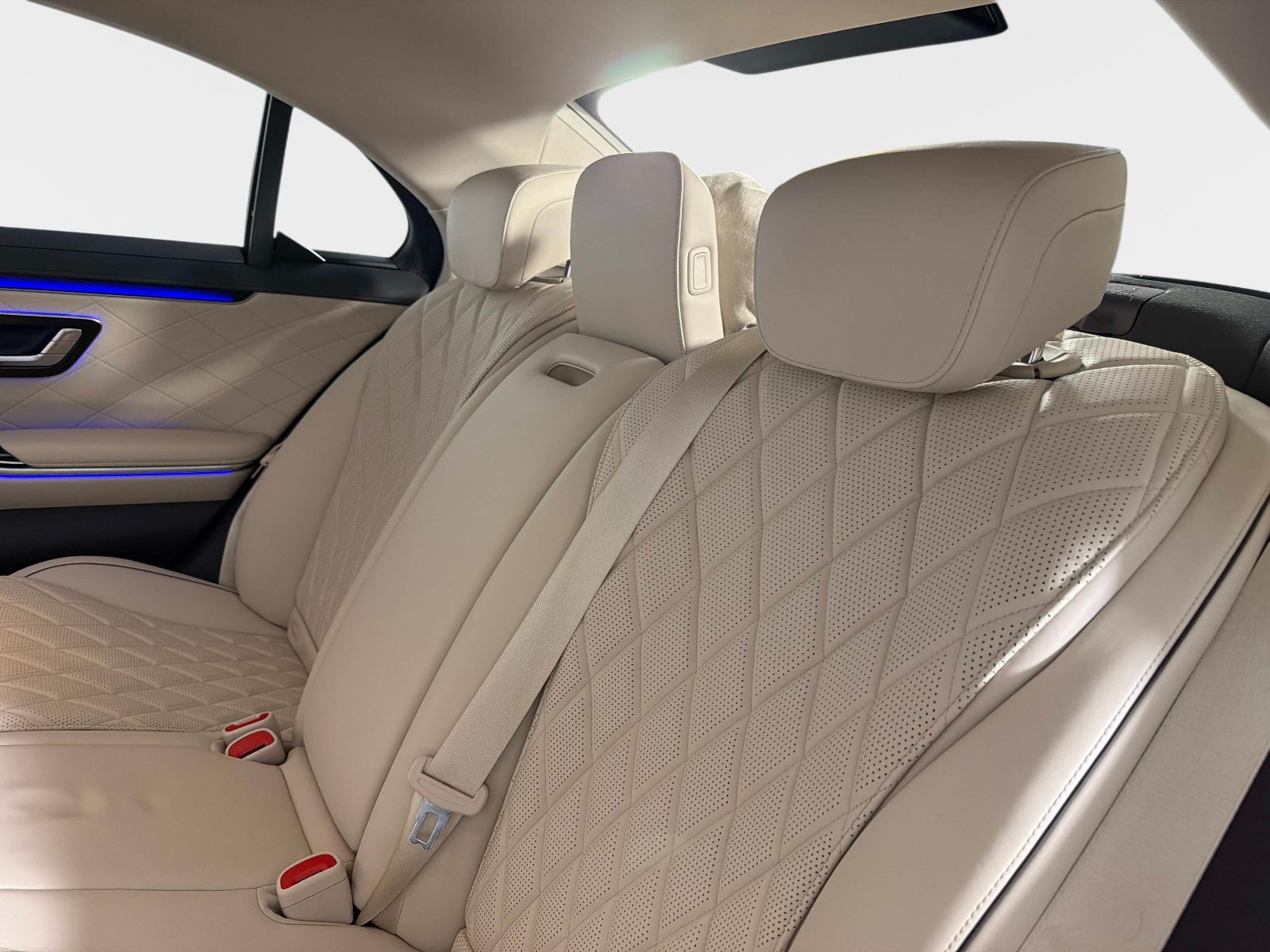 Used 2024 Mercedes-Benz S 500 4MATIC image 31
