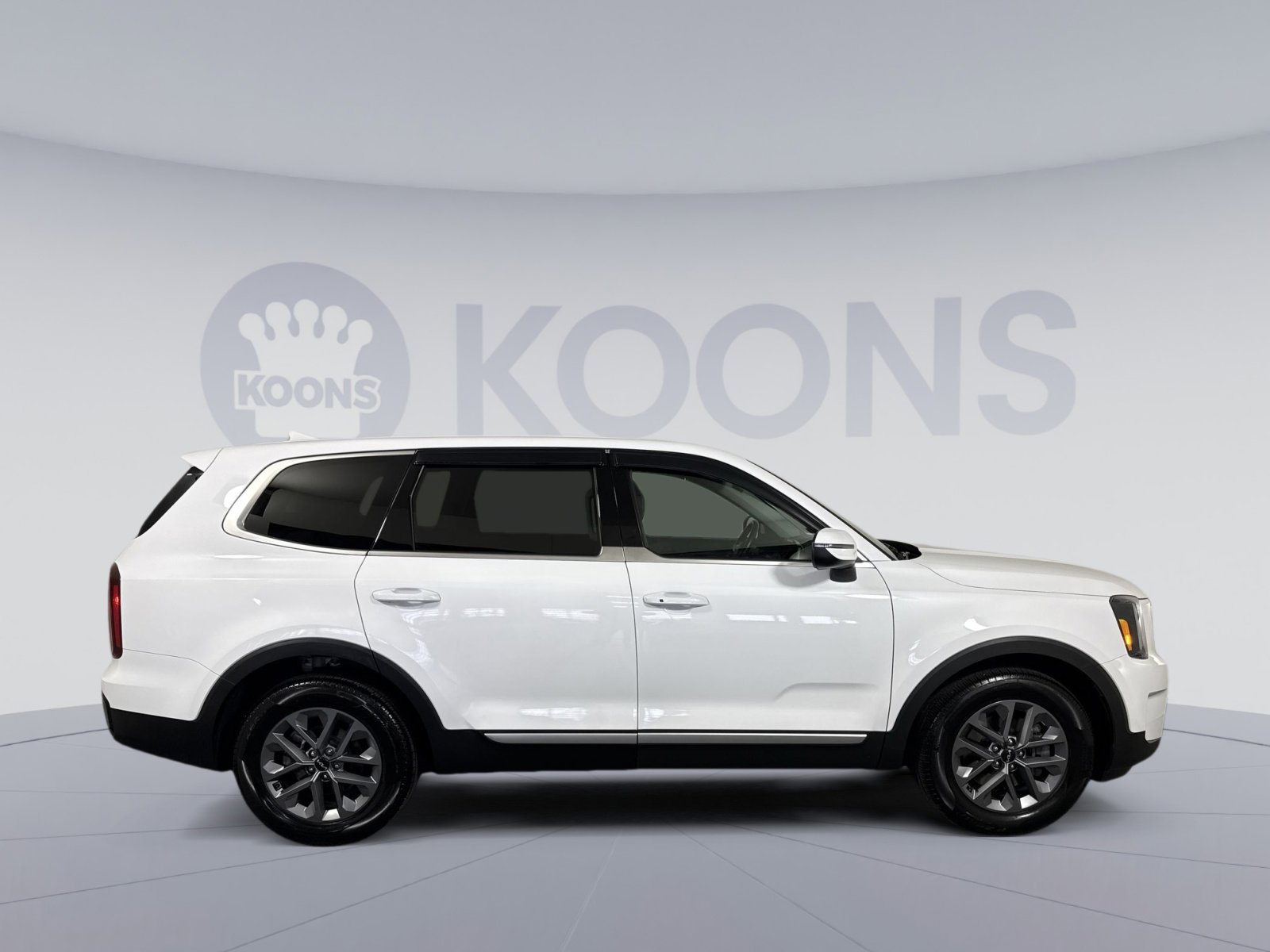 Used 2024 Kia Telluride LX image 8