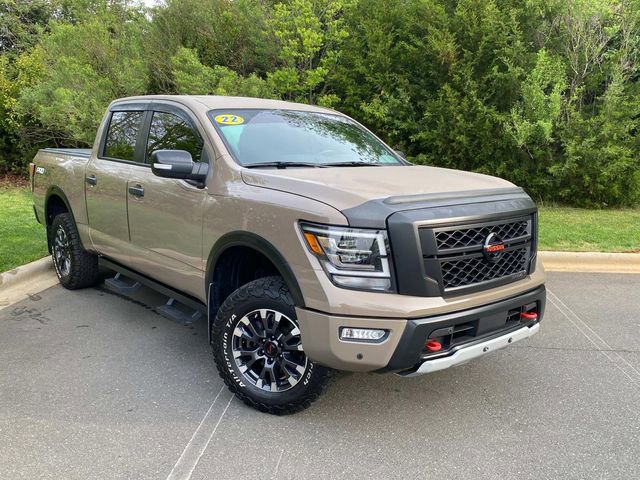 Used 2022 Nissan Titan PRO-4X w/ Pro-4x Convenience Package image 1