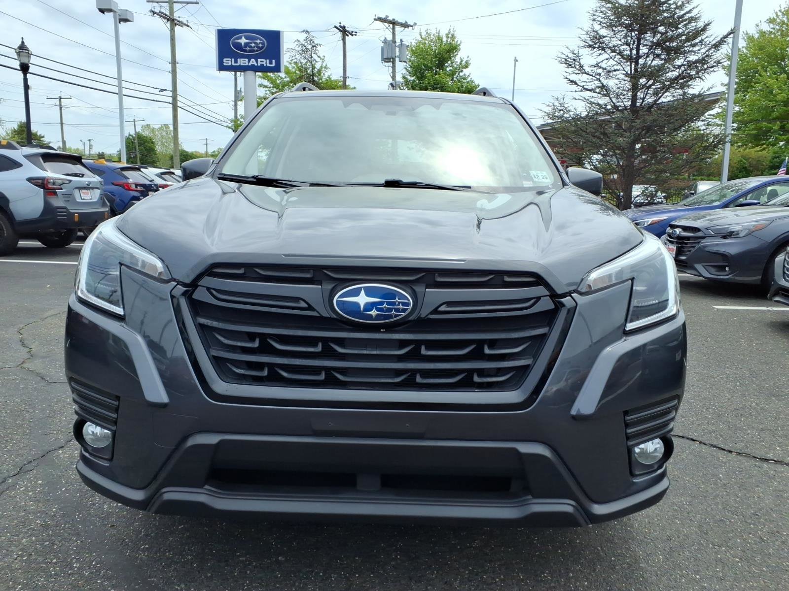 Certified 2022 Subaru Forester Premium AWD/4WD image 6