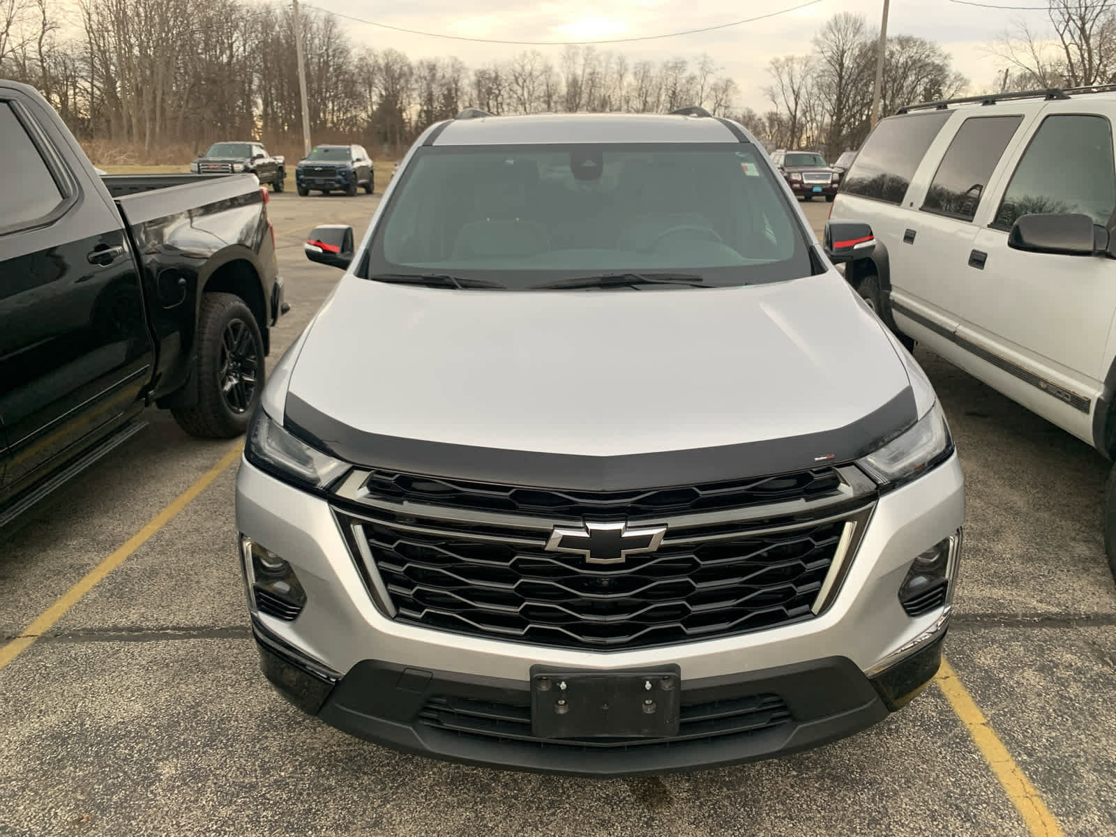 Used 2022 Chevrolet Traverse Premier w/ Redline Edition image 3