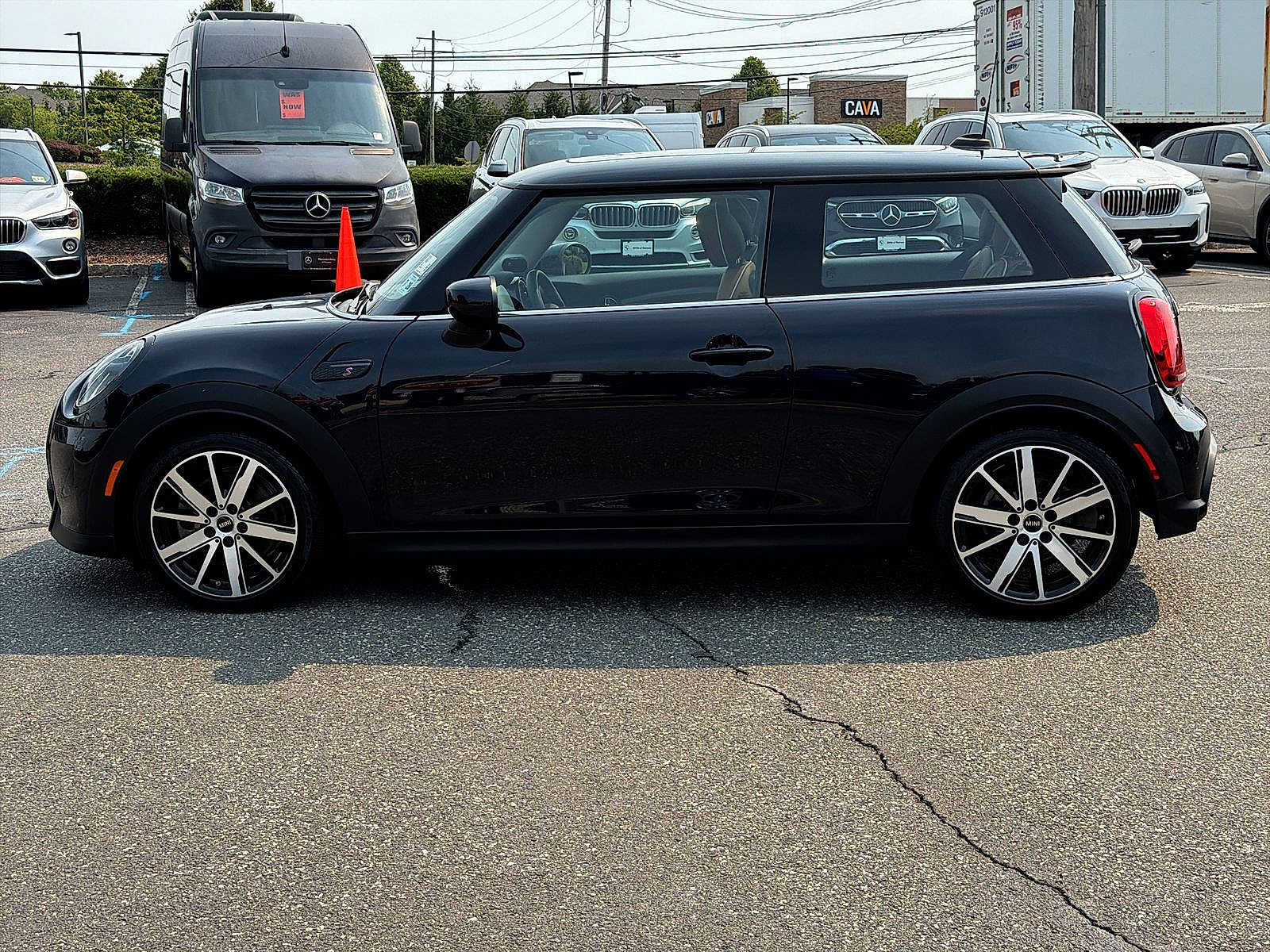 Used 2024 MINI Cooper S FWD image 11
