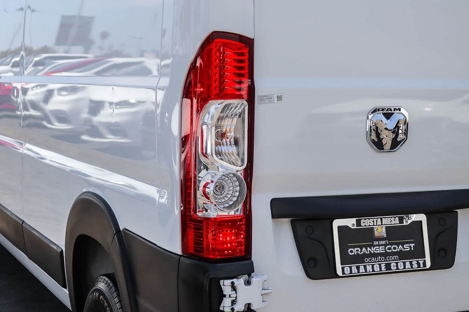 Used 2024 RAM ProMaster 2500 w/ Convenience Group FWD image 7