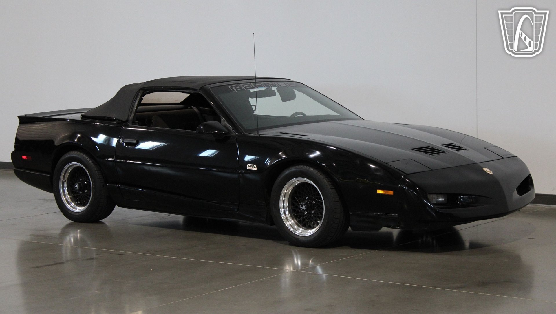 Used 1992 Pontiac Firebird Convertible RWD image 23