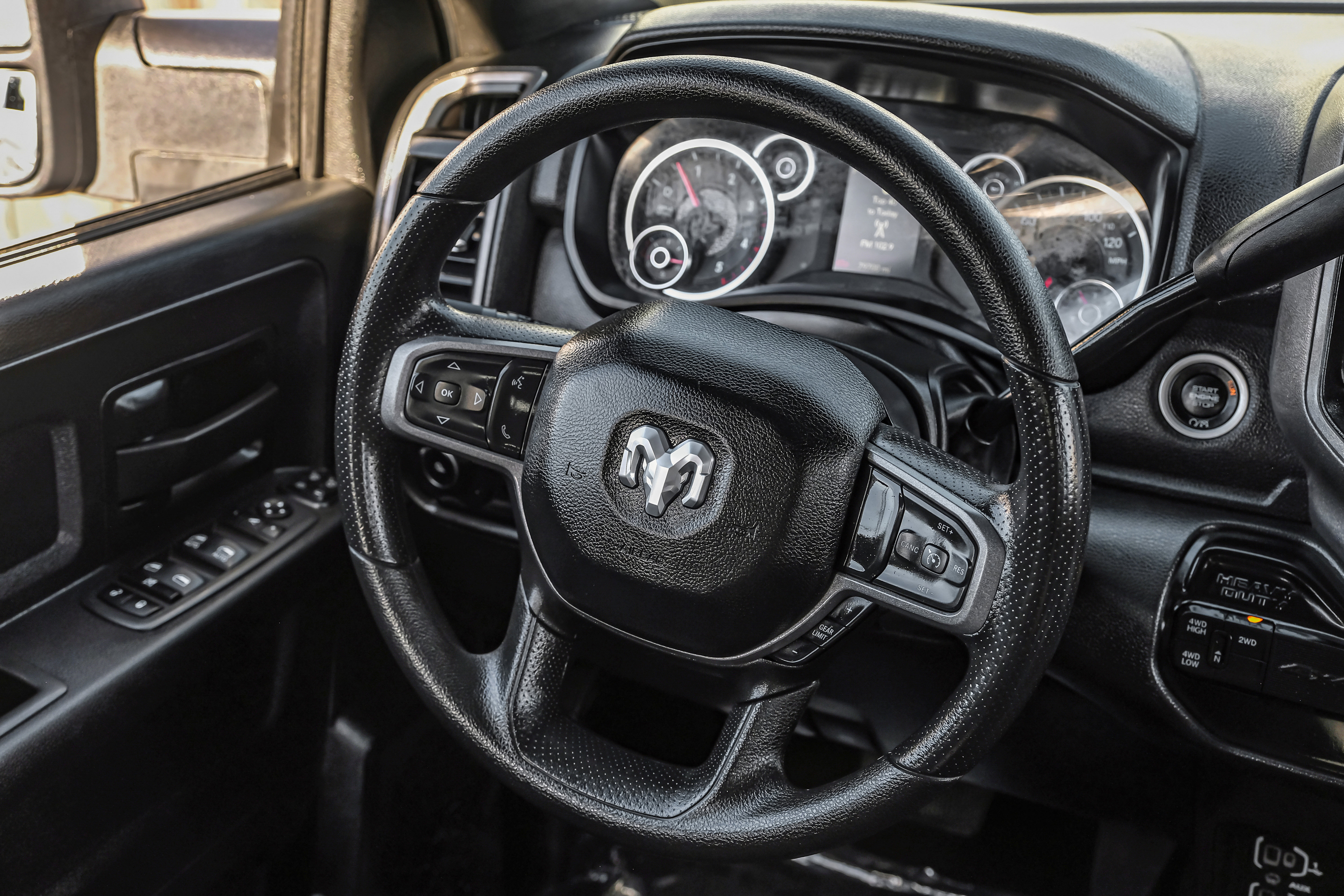 Used 2024 RAM 3500 Tradesman w/ Chrome Appearance Group image 16