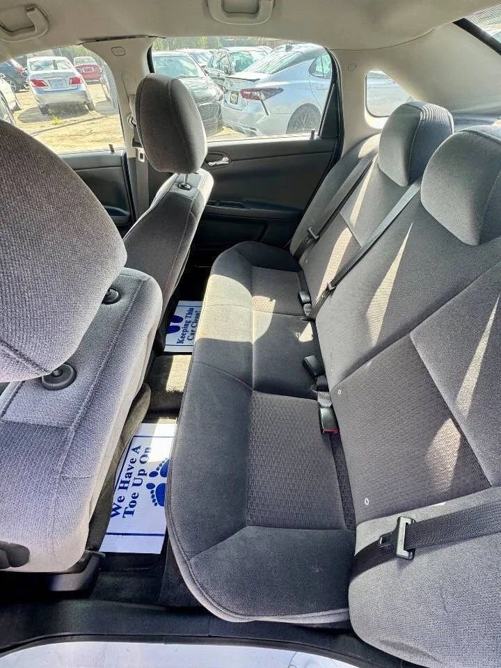 Used 2010 Chevrolet Impala LS image 9