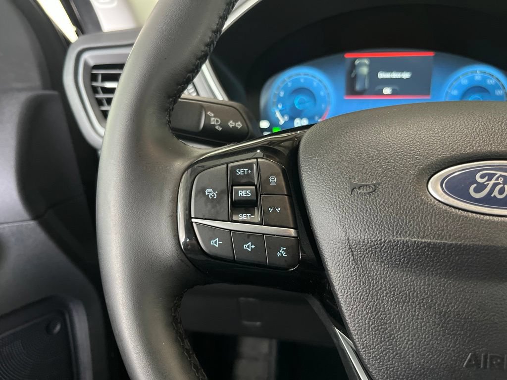 Used 2024 Ford Escape Platinum AWD/4WD image 6