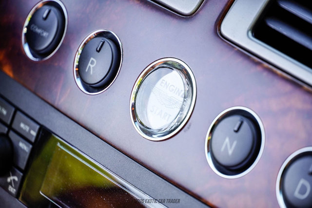 Used 2008 Aston Martin V8 Vantage Roadster RWD image 45