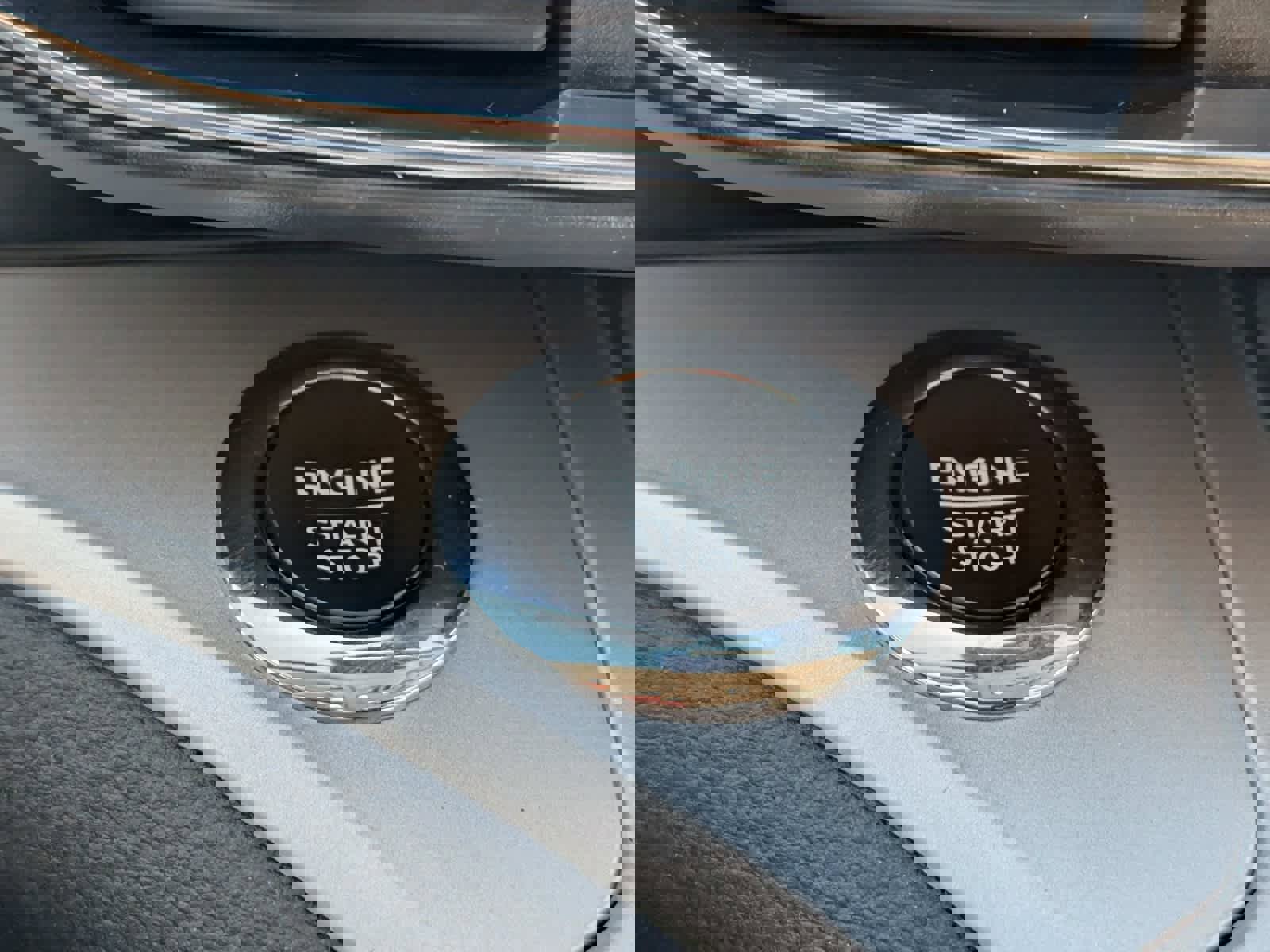 Used 2023 Ford Explorer XLT w/ Equipment Group 202A image 23