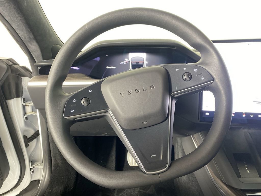 Used 2022 Tesla Model S image 12