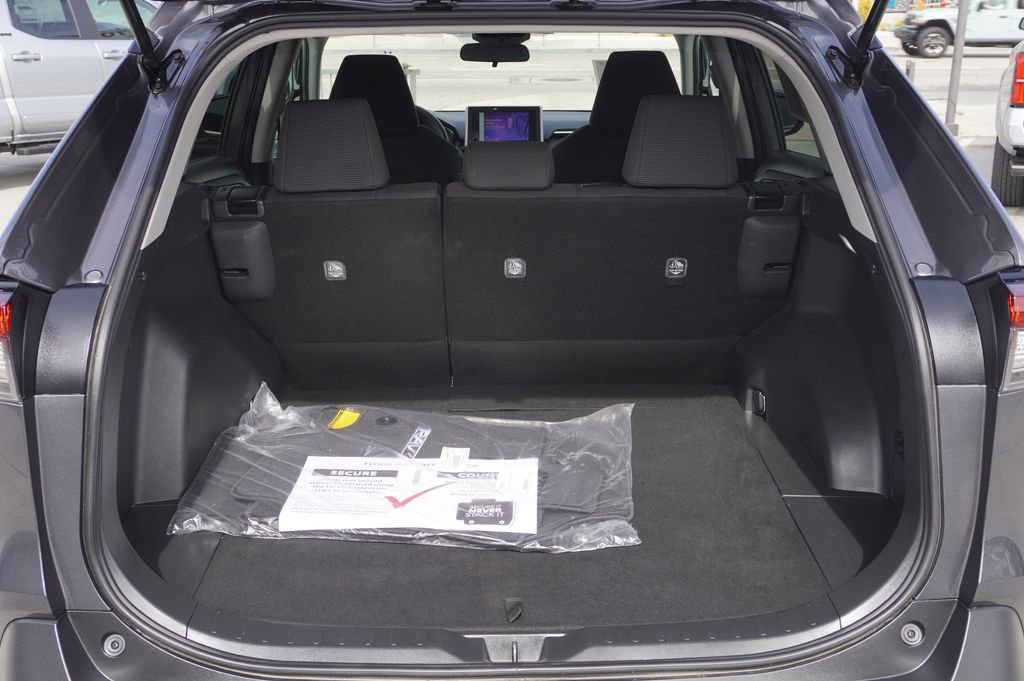 Certified 2025 Toyota RAV4 LE image 8