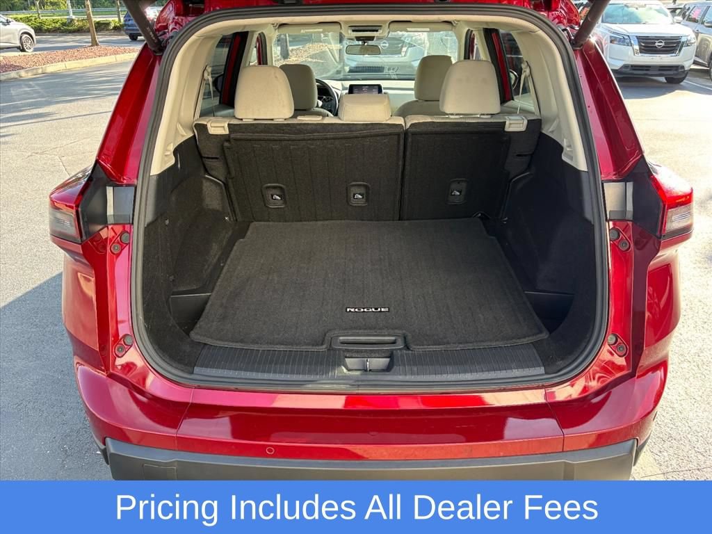 Certified 2025 Nissan Rogue SV AWD/4WD image 26