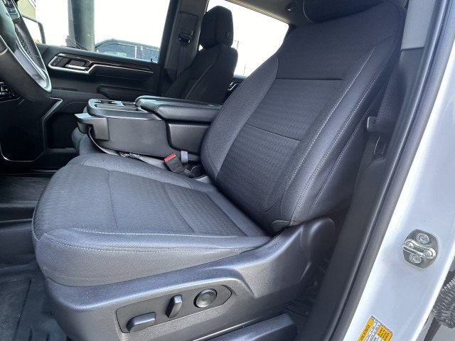 Used 2025 Chevrolet Silverado 1500 LT w/ Safety Package AWD/4WD image 22