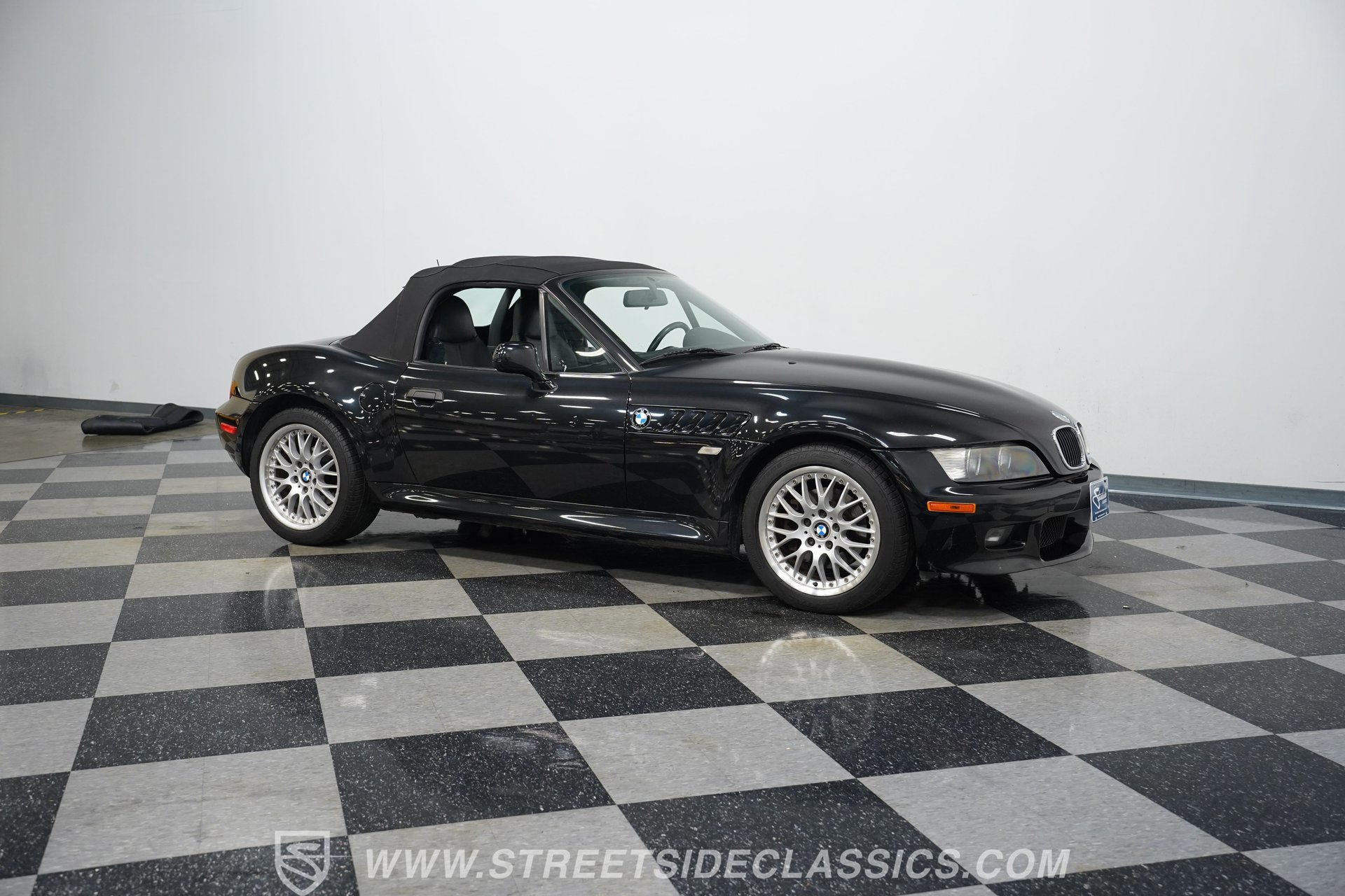 Used 2002 BMW Z3 3.0i image 16