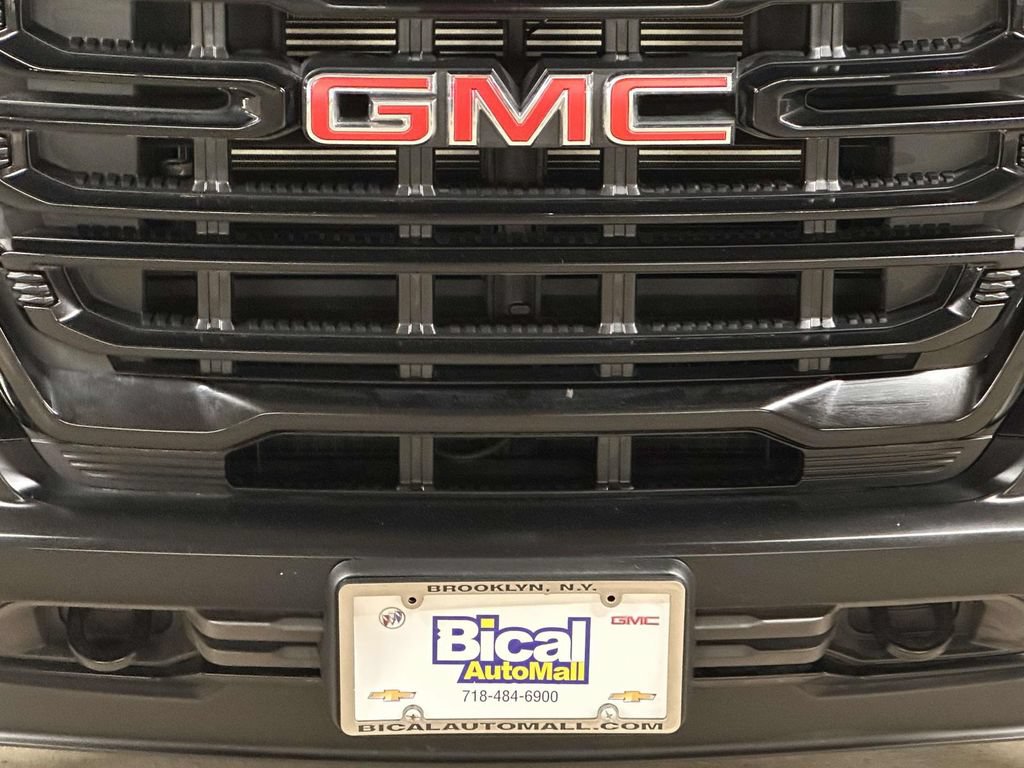 Used 2022 GMC Canyon Elevation w/ Elevation Premium Package AWD/4WD image 9