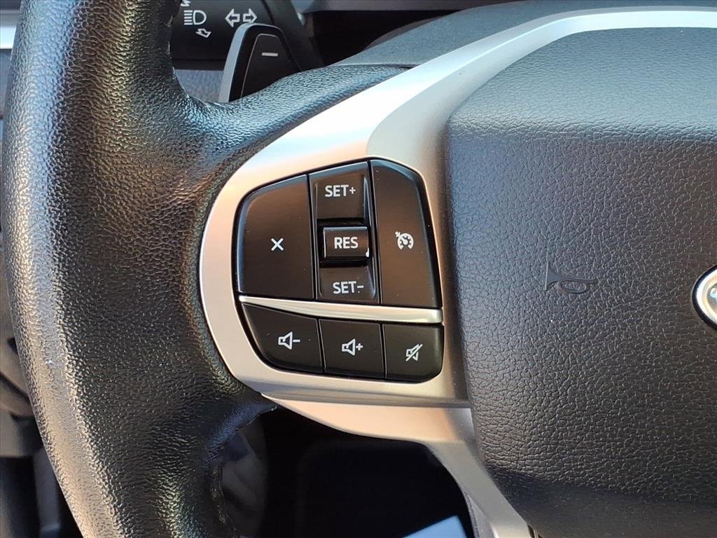 Used 2021 Ford Explorer XLT w/ Equipment Group 202A image 18