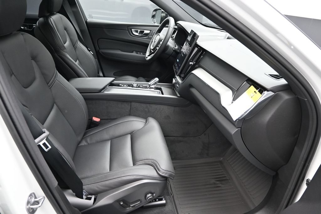New 2026 Volvo XC60 T8 Ultra w/ Climate Package AWD/4WD image 22