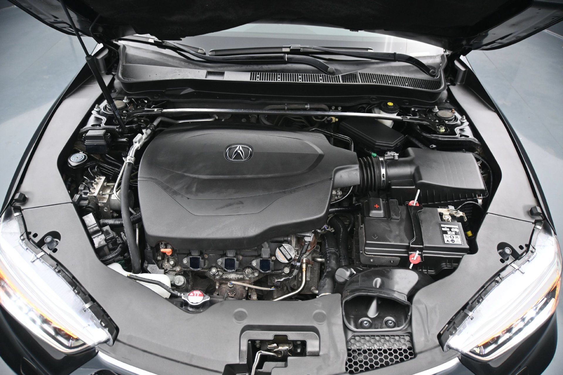 Used 2019 Acura TLX w/ Technology Package AWD/4WD image 25