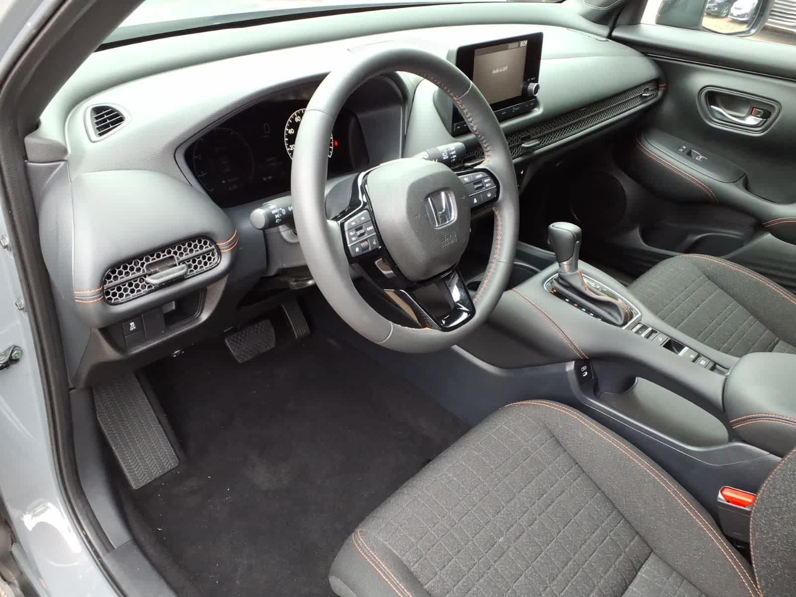 Used 2025 Honda HR-V Sport image 13