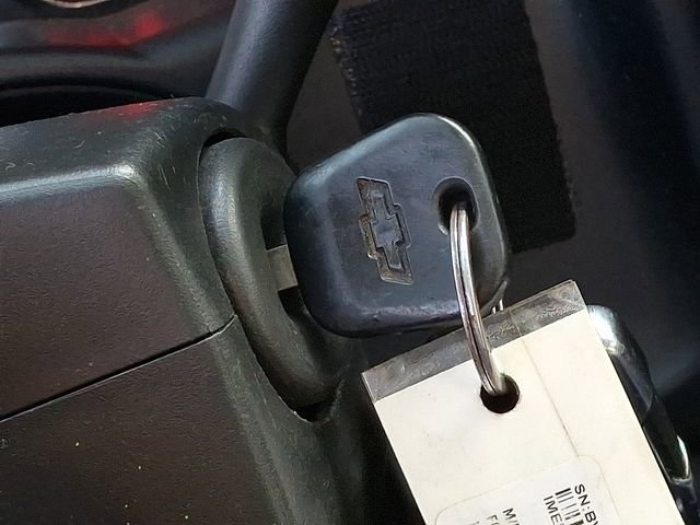 Used 2017 Chevrolet Silverado 1500 LTZ Z71 w/ Redline Edition image 26