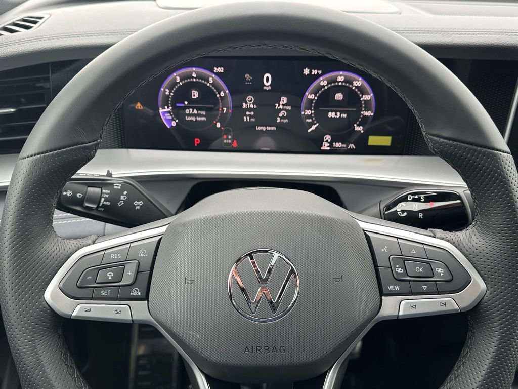 New 2026 Volkswagen Tiguan SE R-Line AWD/4WD image 17