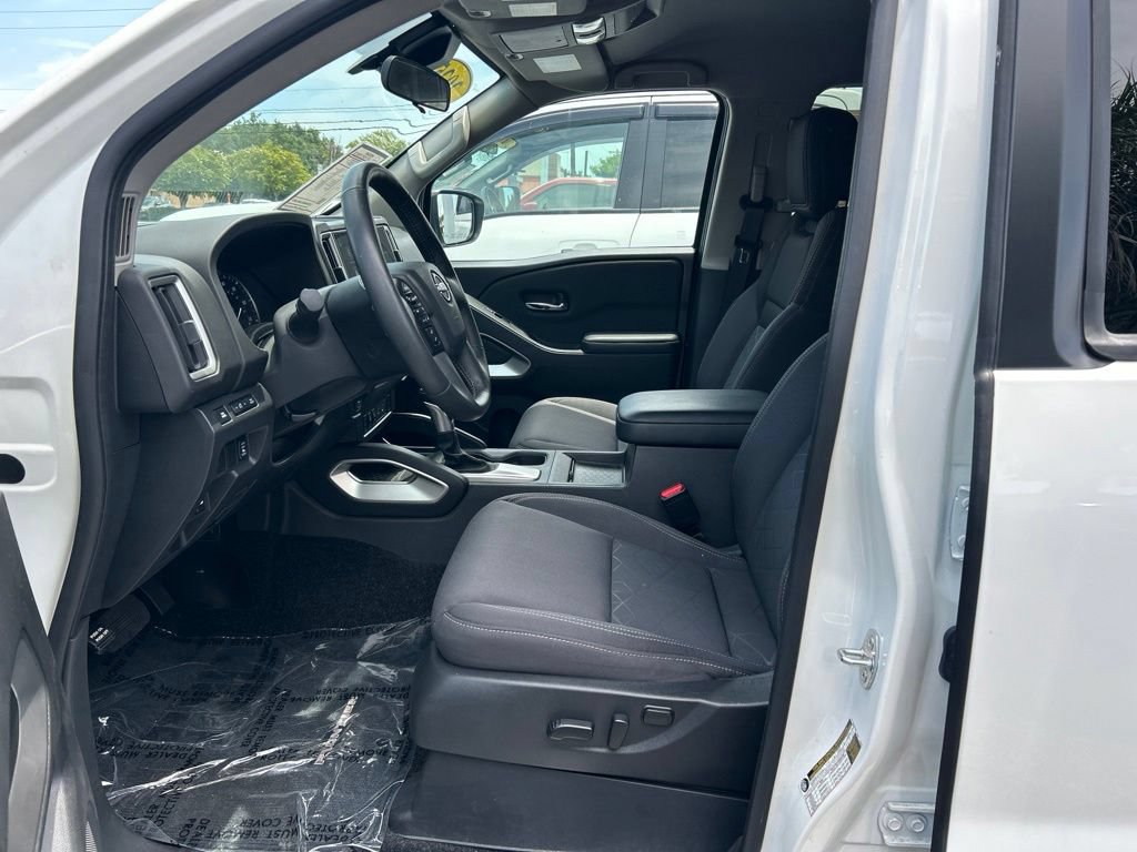Certified 2025 Nissan Frontier SV w/ SV Convenience Package AWD/4WD image 17